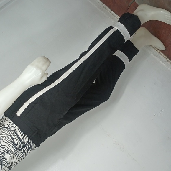 CLAVINKLEIN205W39NYC - Picture 5 of 9